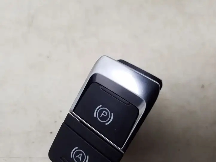 Audi A6 C7 (2011 - 2014) 4G1927225B Кнопка ручного тормоза — фото 4