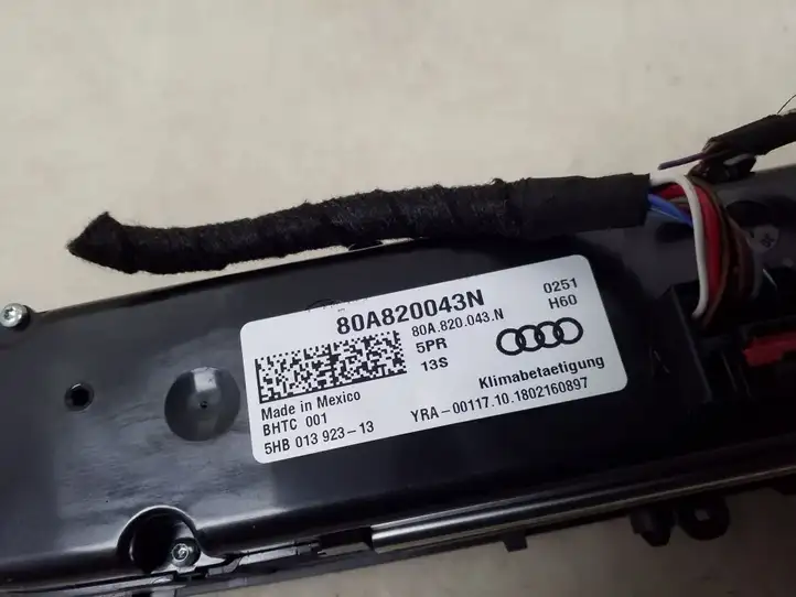 Audi Q5 SQ5 (2017 - ) 80A820043N Блок управления кондиционером — фото 2