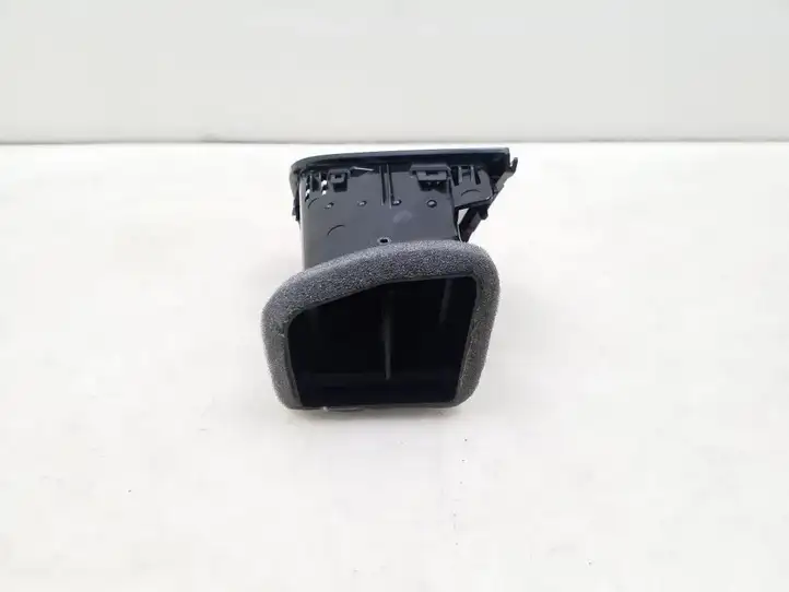 Skoda Fabia Mk3 (NJ) (2015 - 2021) 6V0819702C Боковой воздушный дефлектор — фото 2