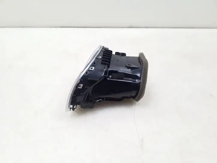 Audi A5 8T 8F (2011 - 2016) 8T1820902G Боковой воздушный дефлектор — фото 3