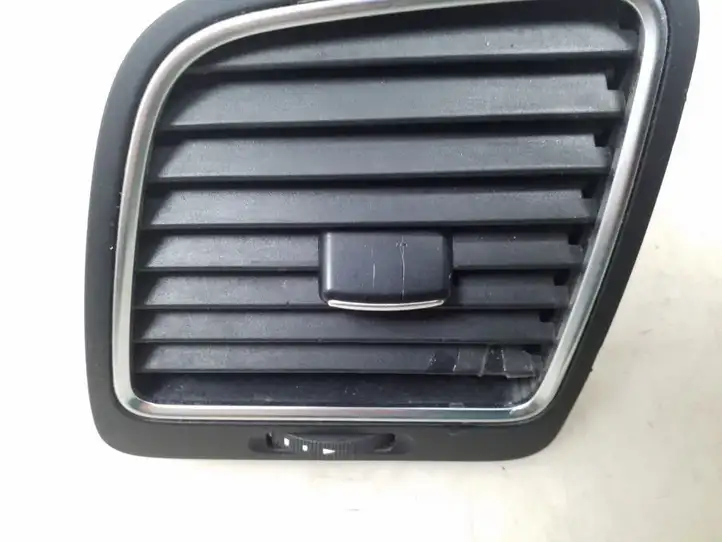 Volkswagen Sharan (2010 - 2015) 7N0819703D Боковой воздушный дефлектор — фото 6