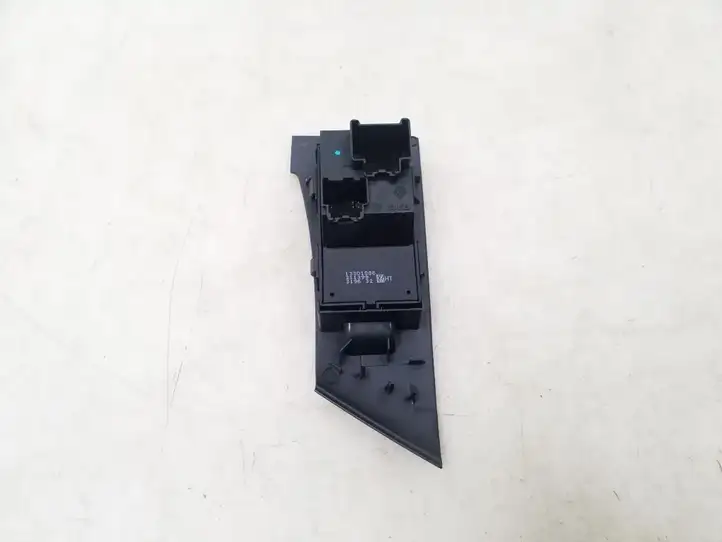 Opel Astra J (2012 - 2015) 13301886 Кнопка стеклоподъемников — фото 2