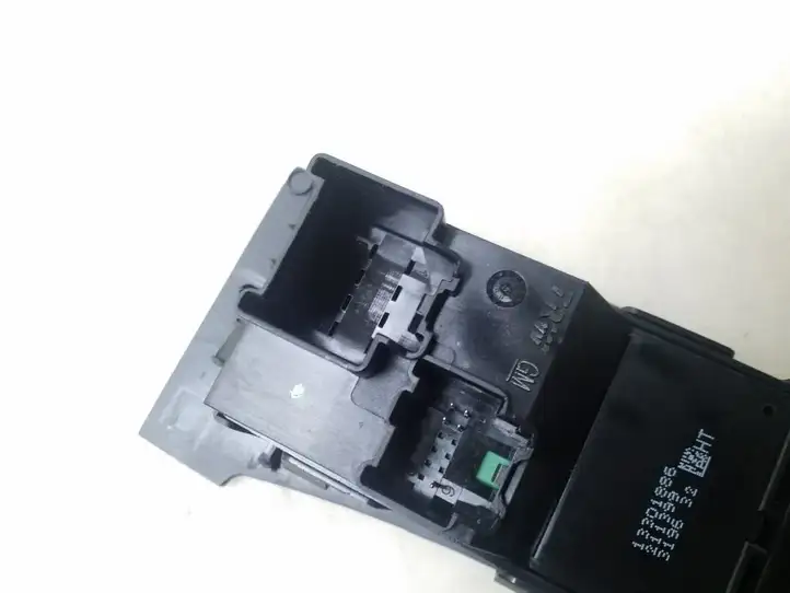 Opel Astra J (2012 - 2015) 13301886 Кнопка стеклоподъемников — фото 5