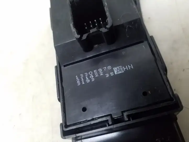 Opel Astra J (2012 - 2015) 13305978 Кнопка стеклоподъемников — фото 6