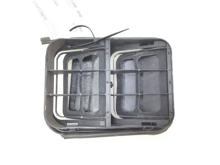 Nissan Qashqai (2006 - 2010) 91166963 Решетка в крыле — фото 1