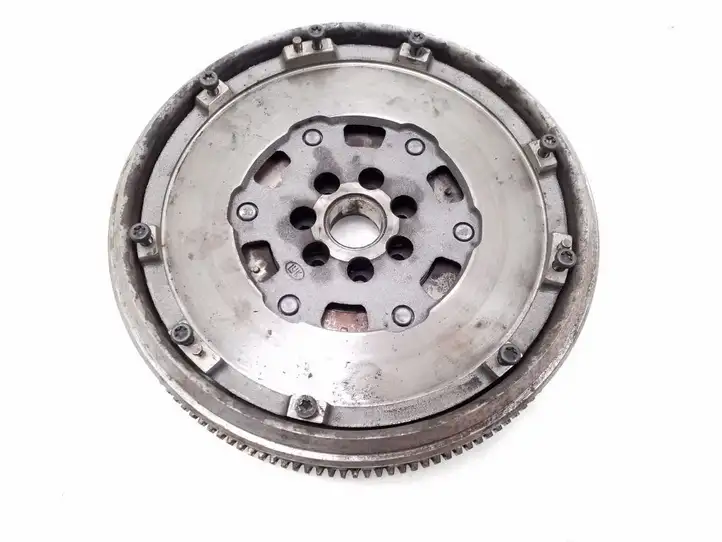 Nissan Juke I F15 (2010 - 2018) 8200926712ET Двухмассовый маховик — фото 1