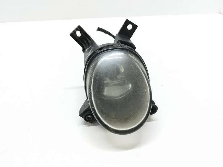 Audi A4 (2007 - 2011)  8E0941699C Передняя противотуманная фара
