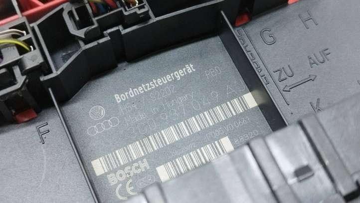 Volkswagen PASSAT B6 (2005 - 2010)  3C0937049AJ Mодуль kомфортa