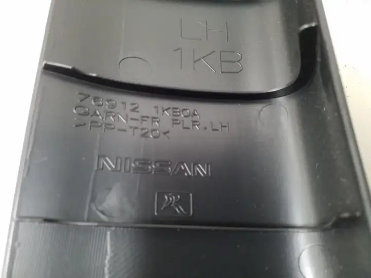 Nissan Juke I F15 (2010 - 2018) 769121KB0A Обшивка стойки A — фото 3