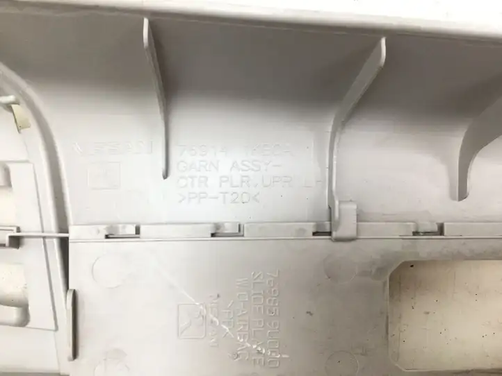 Nissan Juke I F15 (2010 - 2018) 769141KB0A Верхняя обшивка стойки B — фото 2