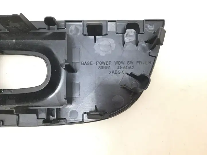 Nissan Qashqai (2013 - 2017) 809614EA0AX Прочая отделка передней двери — фото 2