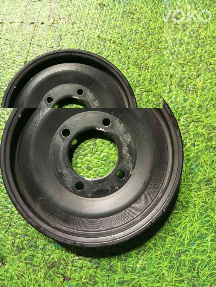 BMW M5 E60/E61 (2004 - 2010)  7840381 Шкив водяного насоса