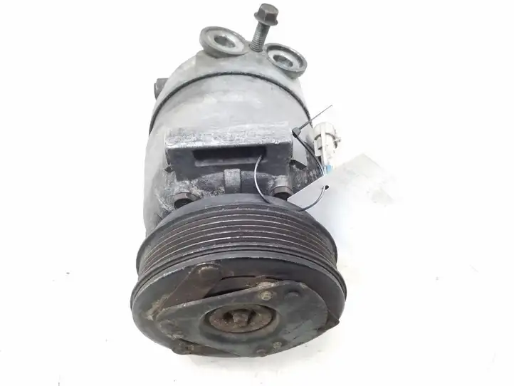 Opel Vectra B (1999 - 2002) 1135324 Компрессор (насос) кондиционера воздуха — фото 1