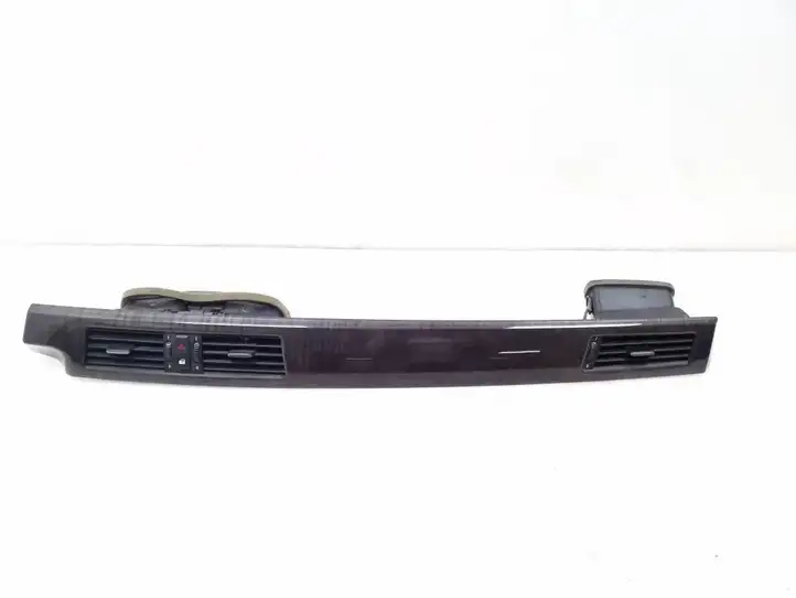 BMW 5 E60 E61 (2004 - 2010) 6910734 Центральный воздушный дефлектор — фото 1