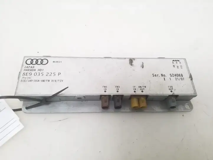 Audi A4 S4 B8 8K (2007 - 2011) 8E9035225P Усилитель антенны — фото 1