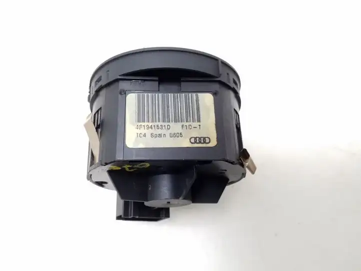 Audi A6 S6 C6 4F (2008 - 2011) 4F1941531D Включатель фонарей — фото 3