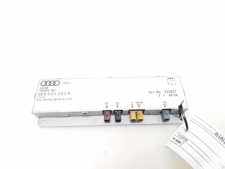 Audi A4 S4 B8 8K (2007 - 2011) 8E9035225P Усилитель антенны — фото 1
