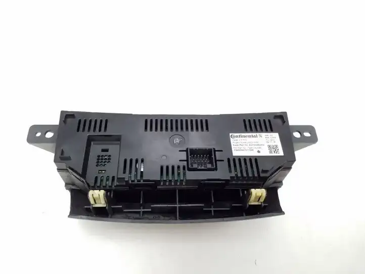 Subaru Outback (2009 - 2014) 72311AJ030 Блок управления кондиционером — фото 3