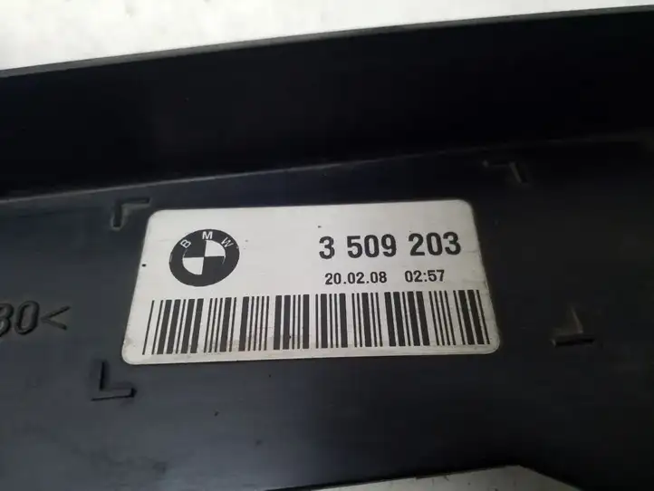 BMW X3 E83 (2003 - 2010) 3509203 Дефлектор воздуха — фото 2