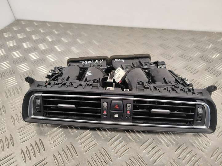 BMW 7 F01 F02 F03 F04 (2008 - 2016)  9115859 Центральный дефлектор