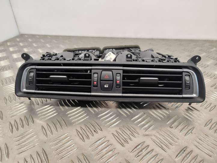 BMW 7 F01 F02 F03 F04 (2008 - 2016)  9115859 Центральный дефлектор