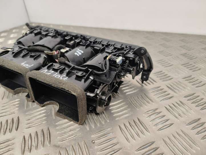 BMW 7 F01 F02 F03 F04 (2008 - 2016)  9115859 Центральный дефлектор