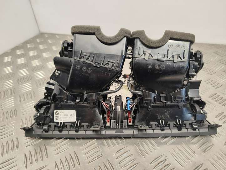 BMW 7 F01 F02 F03 F04 (2008 - 2016)  9115859 Центральный дефлектор