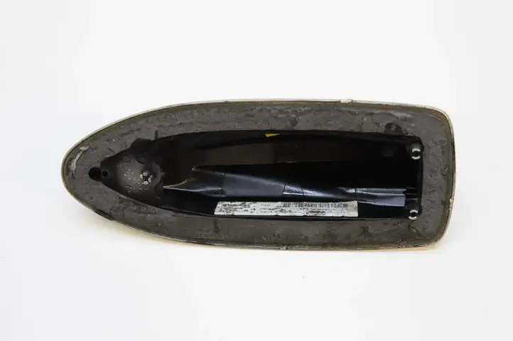 Volvo XC70 (2007 - 2013) GPS антенна — фото 3