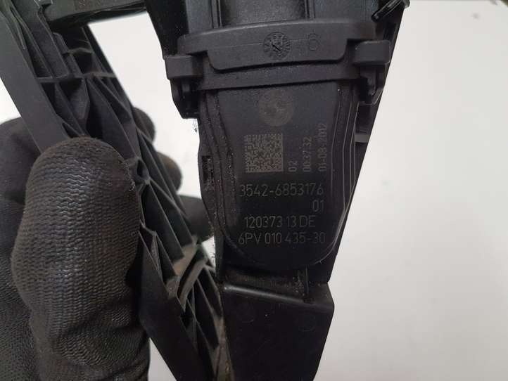 BMW 3 F30 F35 F31 (2012 - 2018)  12037313DE Педаль акселератора