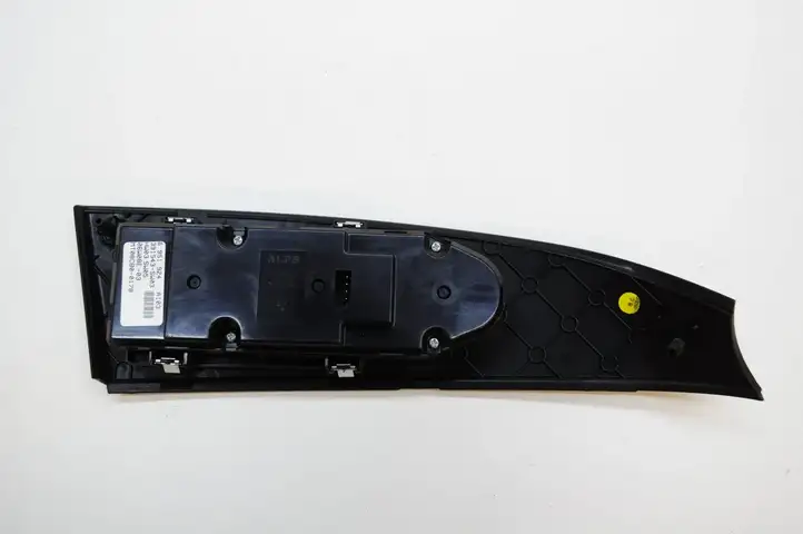 BMW 5 E60 E61 (2004 - 2010) 6951924 Кнопка стеклоподъемников — фото 3
