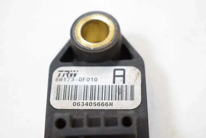 Toyota Corolla Verso E121 (2004 - 2007) 891730F010 Датчик удара SRS — фото 4