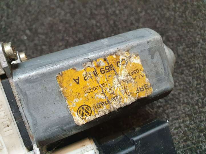 Volkswagen Golf IV (1998 - 2005)  9776105407301 Механизм подъема окон задней двери