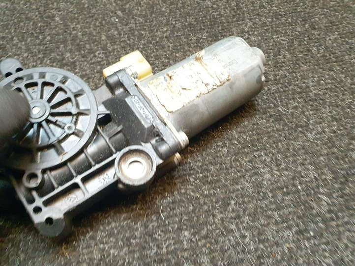 Saab 9-5 (1998 - 2005)  0130821725 электродвигатель переднего стеклоподъемника