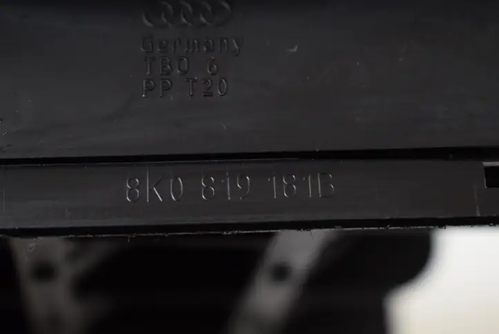 Audi A5 8T 8F (2007 - 2011) 8K0819181B Другая часть кузова — фото 3