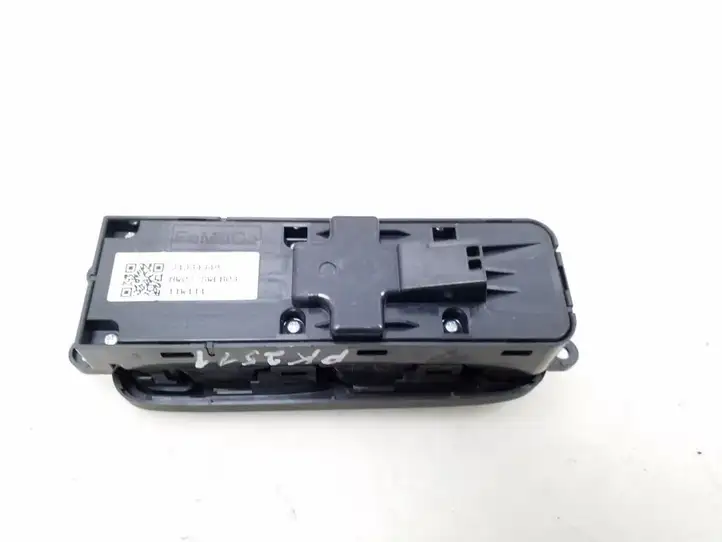 Volvo S40 (2007 - 2012) 31334349 Кнопка стеклоподъемников — фото 2