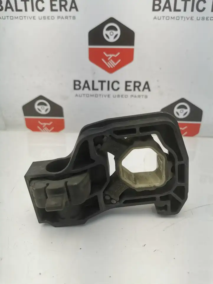 BMW 1 F20 F21 (2011 - 2019) 7575248 Кронштейны радиатора — фото 2