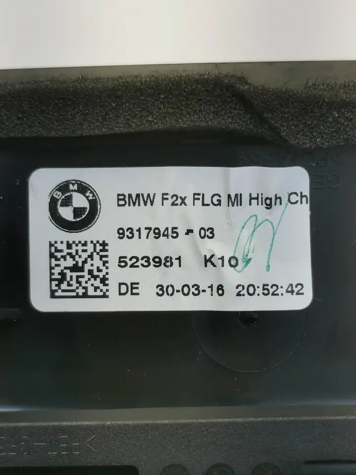BMW 1 F20 F21 (2011 - 2019) 9317945 Центральный воздушный дефлектор — фото 5
