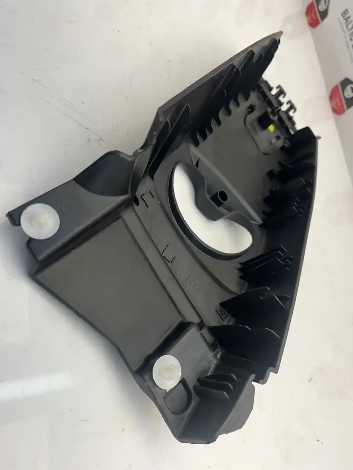 BMW 1 F20 F21 (2011 - 2019) 7265992 Верхняя обшивка стойки B — фото 4