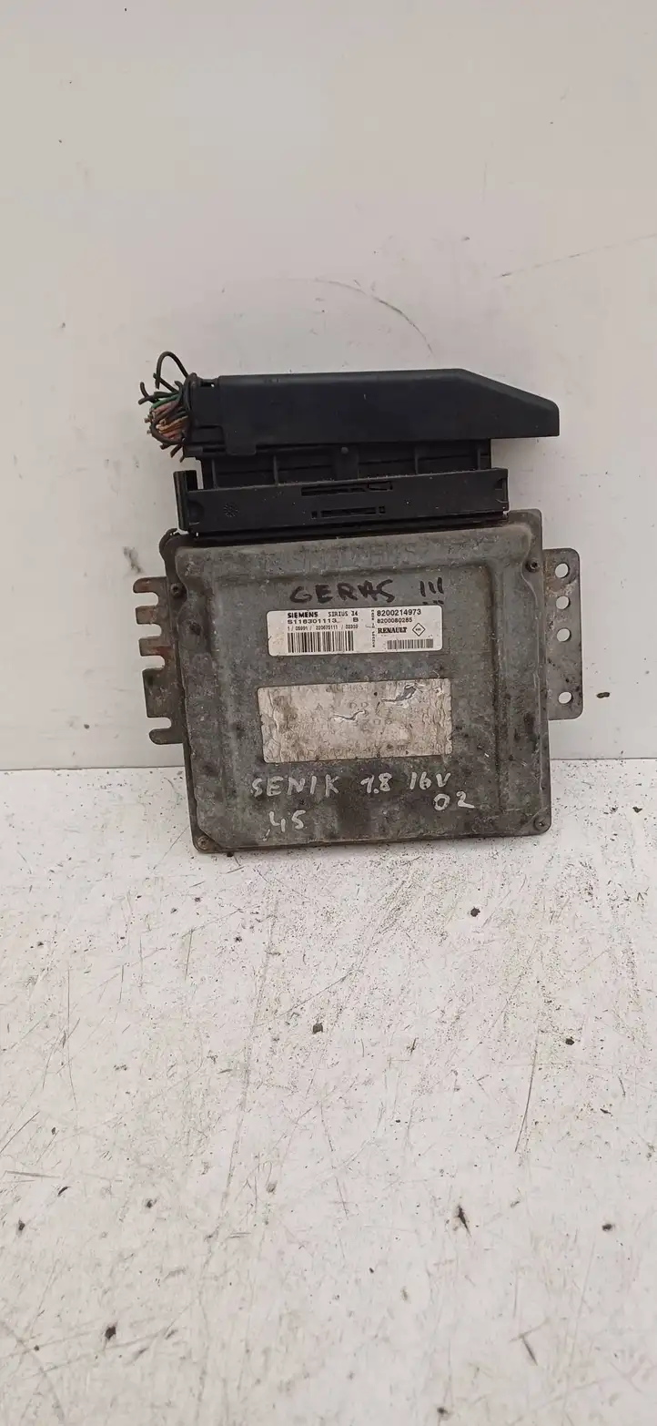Renault Scenic I (1996 - 2003) 8200214973 Блок управления двигателем (ЭБУ) — фото 1