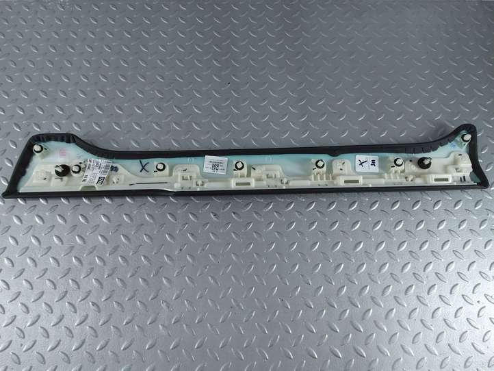 Land Rover Defender (2020 - )  L8B227407BC8PVJ Другая деталь отделки задний дверей