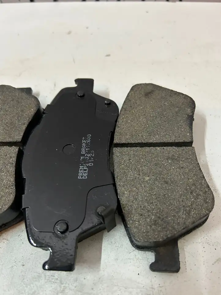 Toyota Auris 150 (2006 - 2012) LP2102 Передние тормозные колодки — фото 4