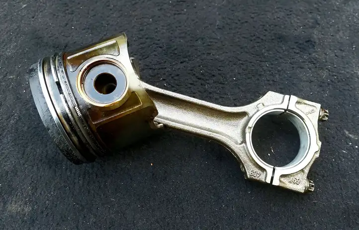 BMW 5 E60 E61 (2004 - 2010) Поршень с шатуном — фото 1
