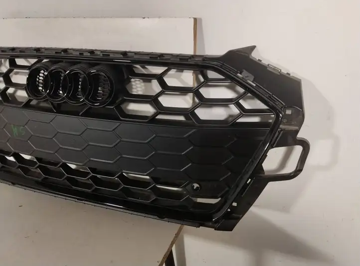 Audi A4 S4 B9 8W (2019 - ) 8W0853651FB Верхняя решетка радиатора — фото 4