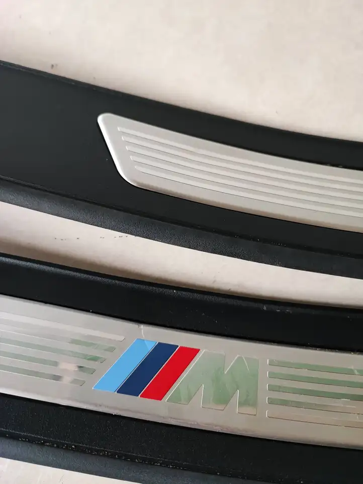 BMW 5 F10 F11 (2009 - 2016) 8050054 Внутренняя обшивка порога (комплект) — фото 3