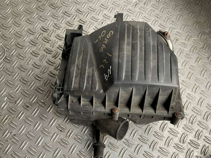 Opel Corsa C (2003 - 2006)  9129743 Коробка воздушного фильтра