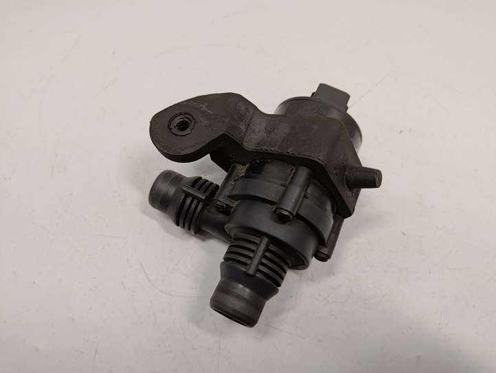 BMW 7 E65 E66 (2001 - 2008)  64116922699 Водяной насос