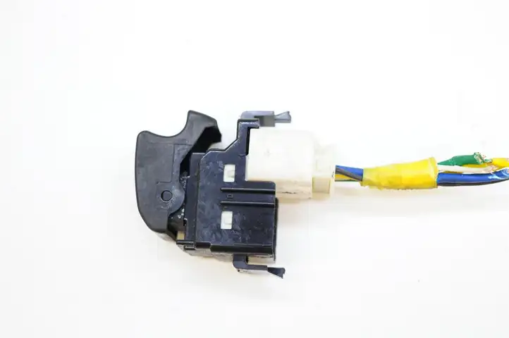 Toyota Prius (NHW20) (2003 - 2009) Блок кнопок стеклоподъемников — фото 2