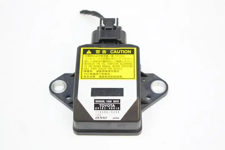 Toyota Prius (NHW20) (2003 - 2009) 8918348010 Датчик ускорения — фото 1