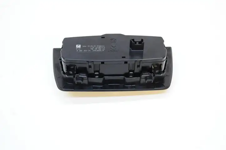 BMW 3 F30 F35 F31 (2012 - 2018) 9265305 Включатель фонарей — фото 3