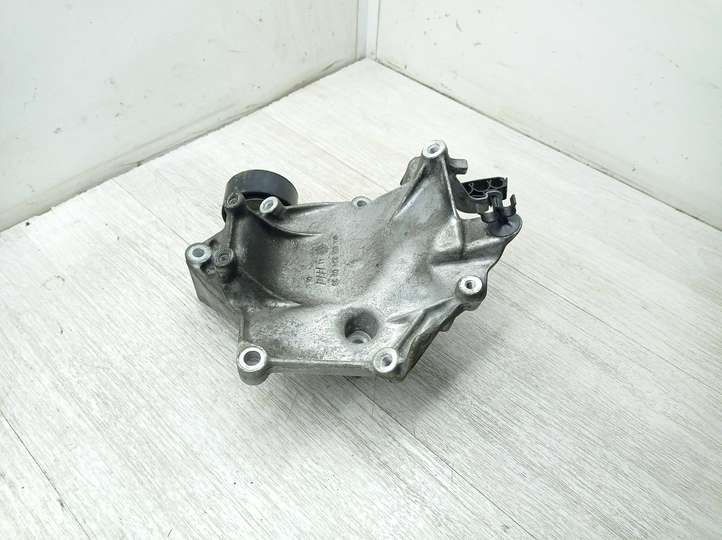 Mercedes-Benz C W205 (2014 - 2021)  A6512340339 Кронштейн